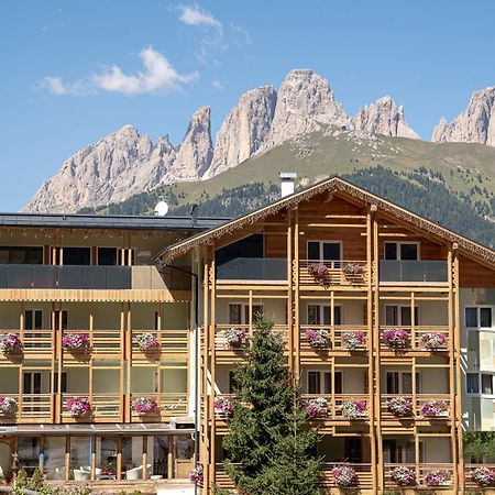 Albergo Garni Edy  Canazei Esterno foto