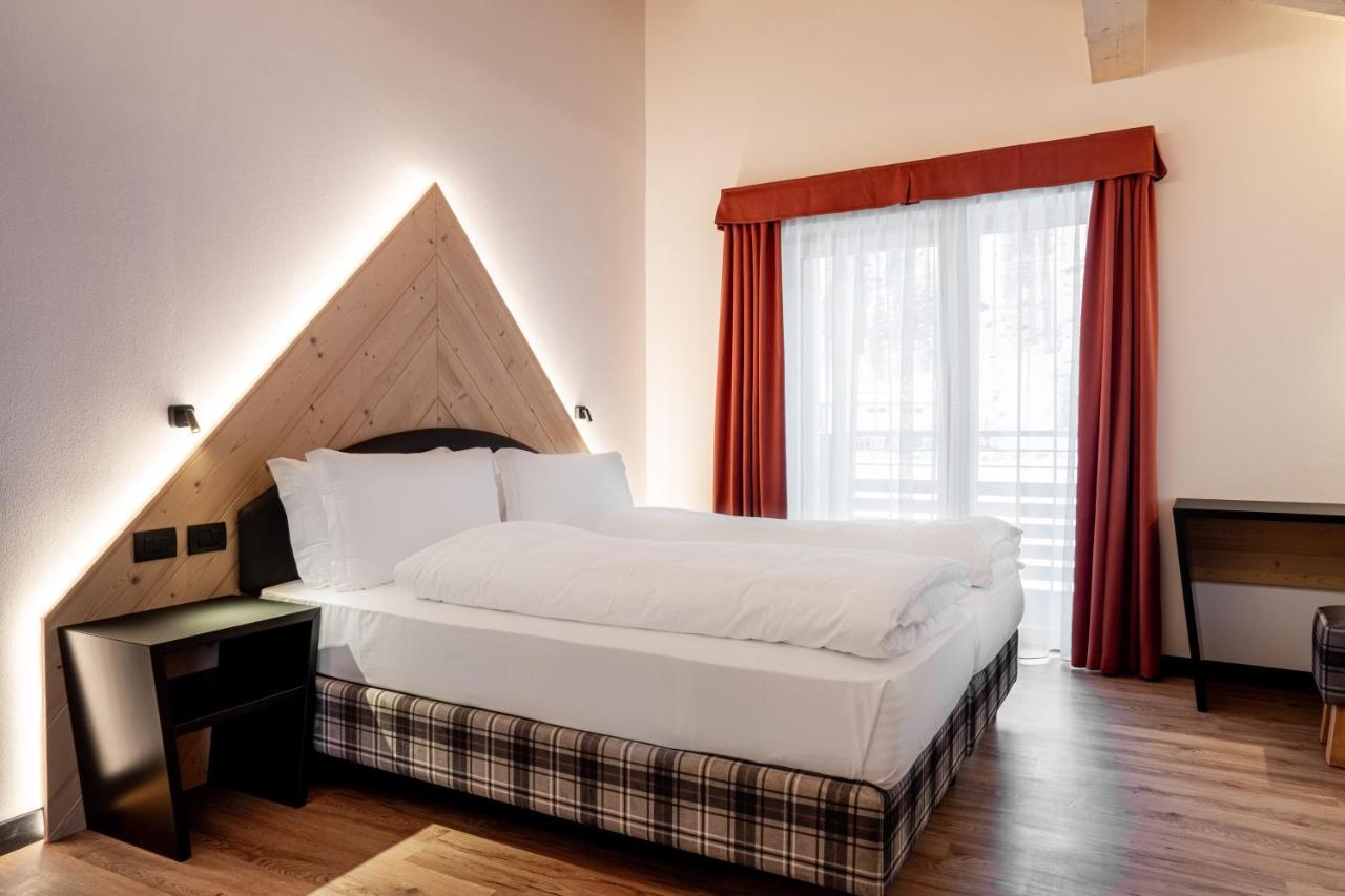Albergo Garni Edy  Canazei Esterno foto