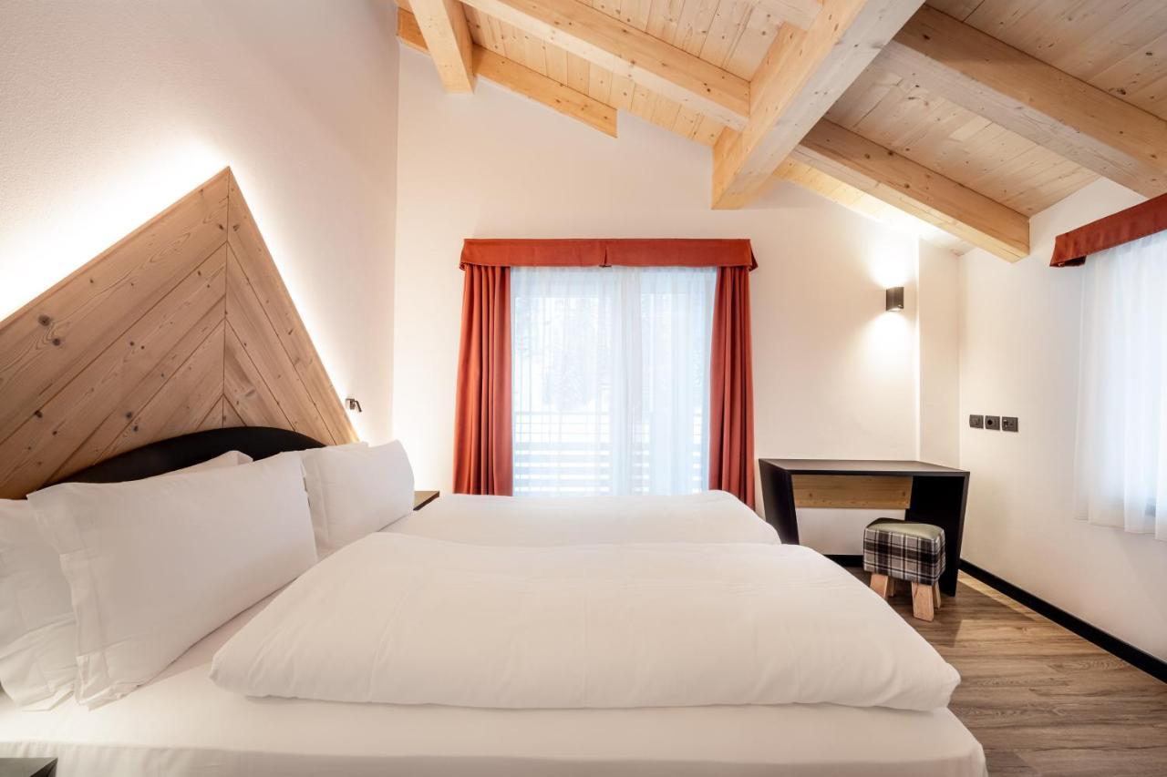 Albergo Garni Edy  Canazei Esterno foto