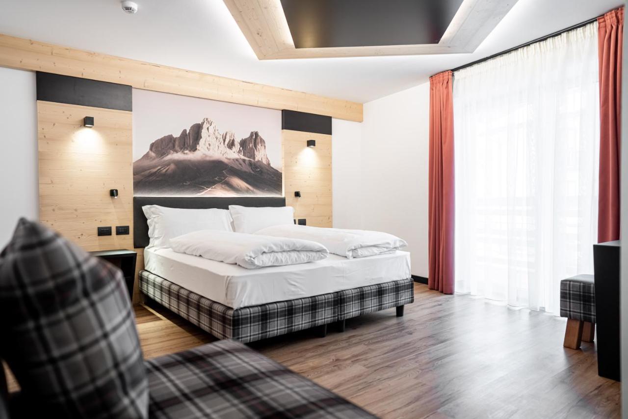 Albergo Garni Edy  Canazei Esterno foto
